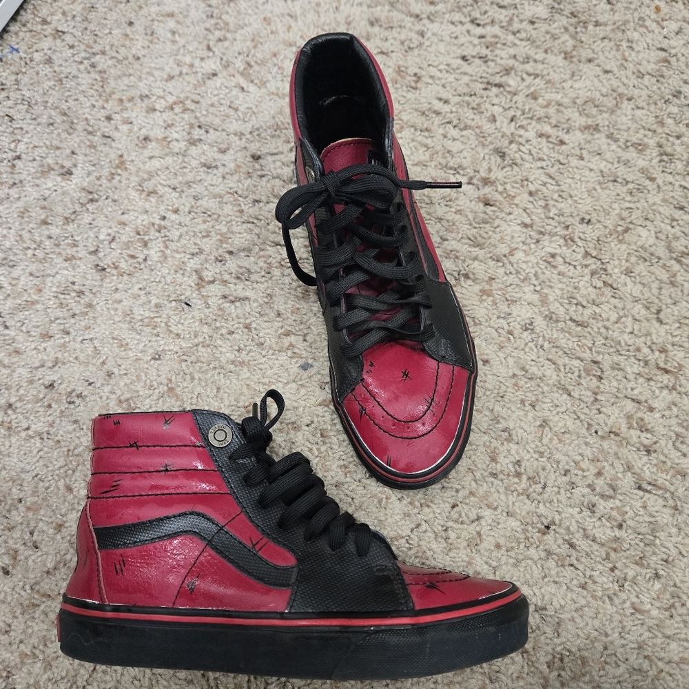 Vans x marvel deadpool shoes size 6.5 mens and 8 women's